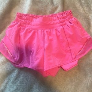 lululemon hotty hots 2.5 LR, sonic pink